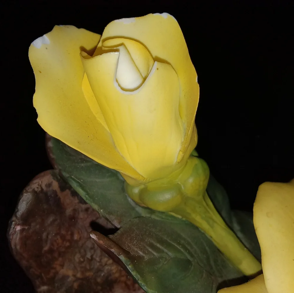 Vintage Yellow Rose Statue